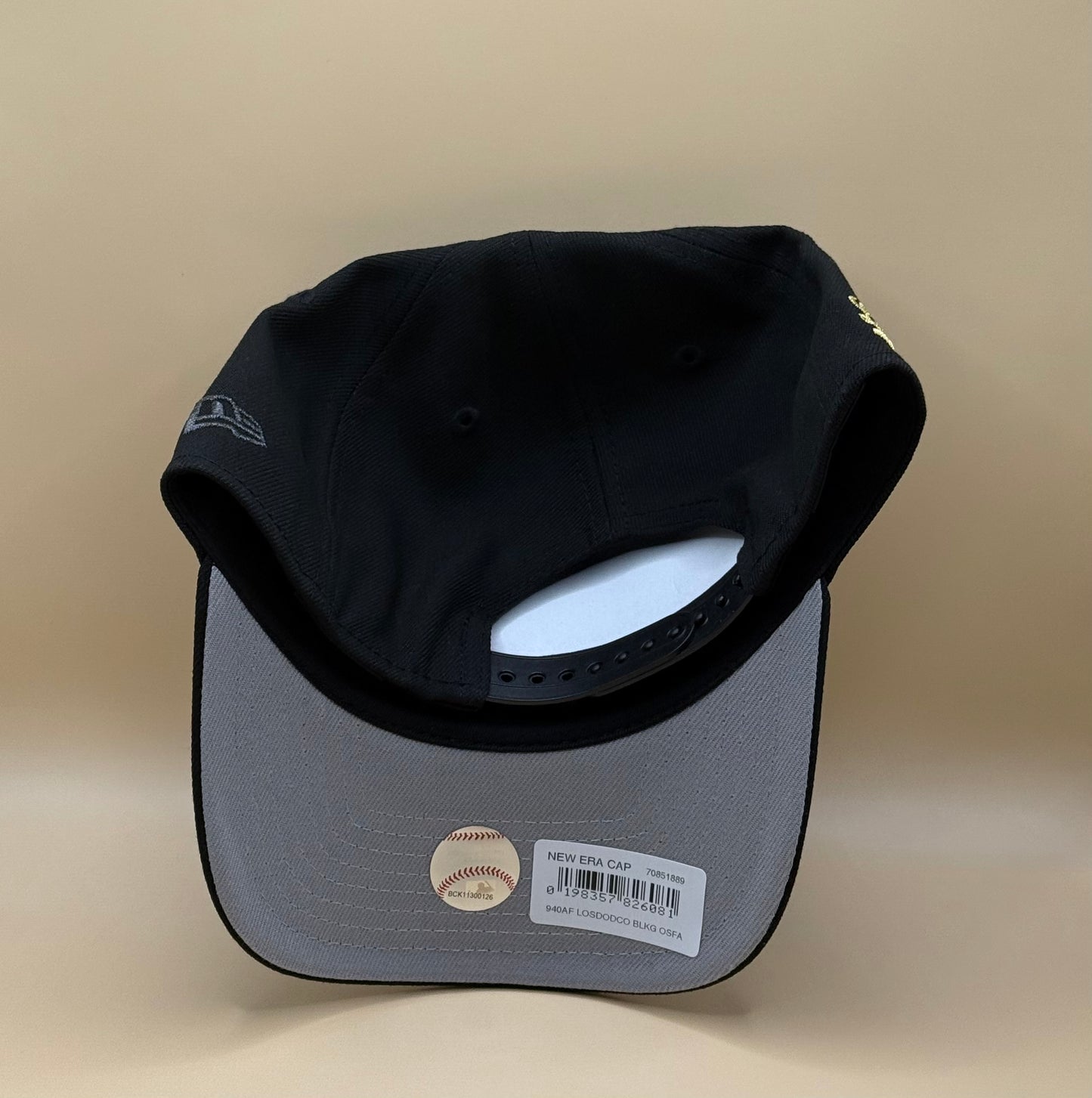 New Era 9FORTY Los Angeles Dodgers ゴールドスター キャップ ブラック