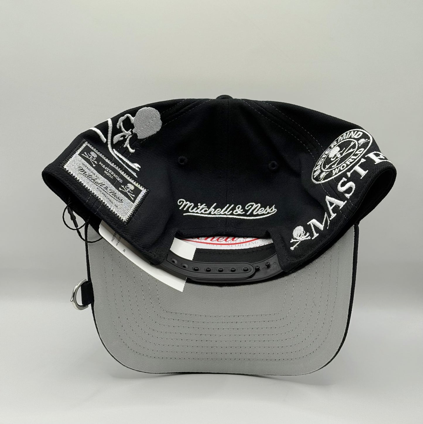 マスターマインド・ワールド × ミッチェル&ネス スナップバック