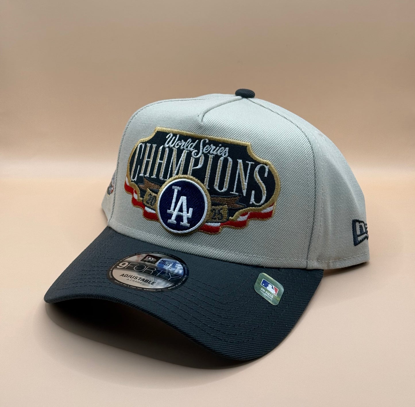 New Era 9FORTY ロサンゼルス・ドジャース
ワールドシリーズ チャンピオンズ パッチ キャップ
